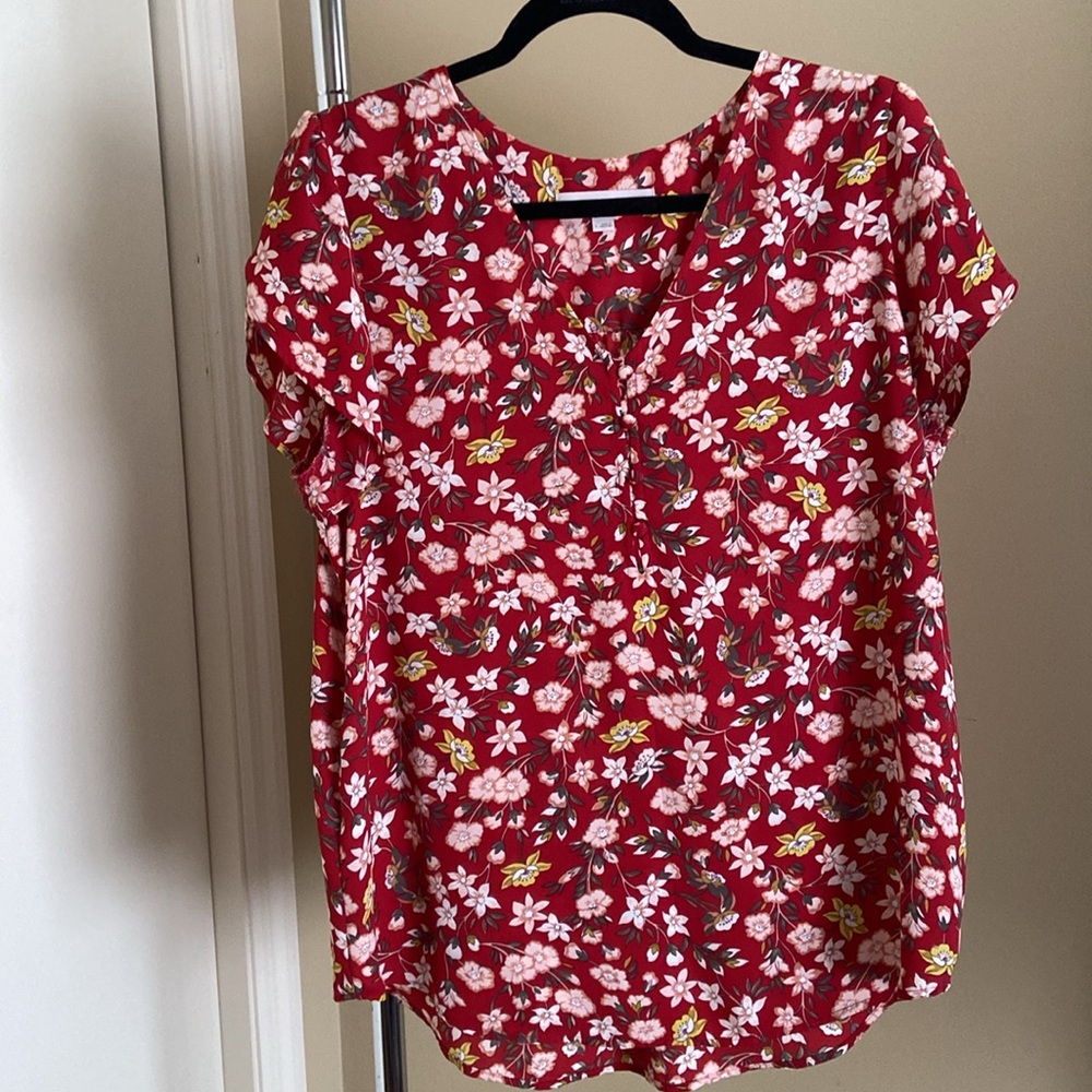 Floral loft top